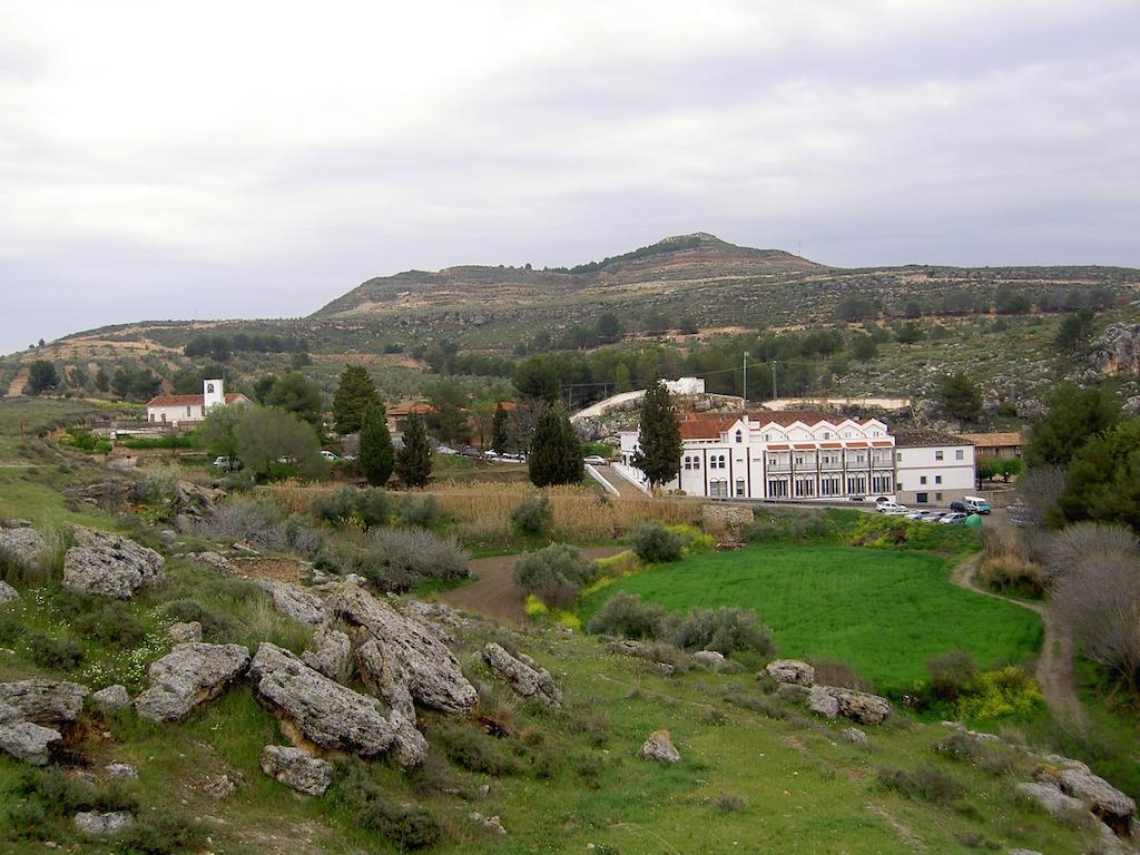 Villanueva de las Torres Balneario De Alicun De Las Torres מראה חיצוני תמונה