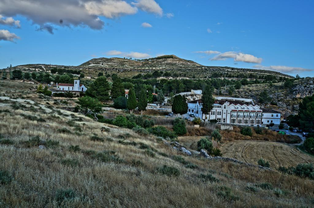 Villanueva de las Torres Balneario De Alicun De Las Torres מראה חיצוני תמונה