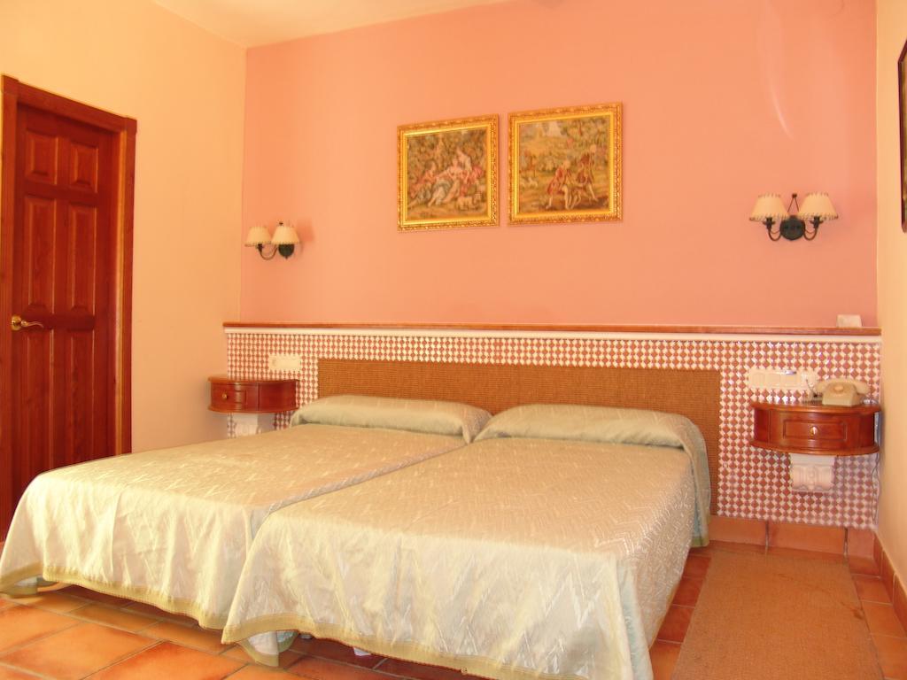 Villanueva de las Torres Balneario De Alicun De Las Torres חדר תמונה