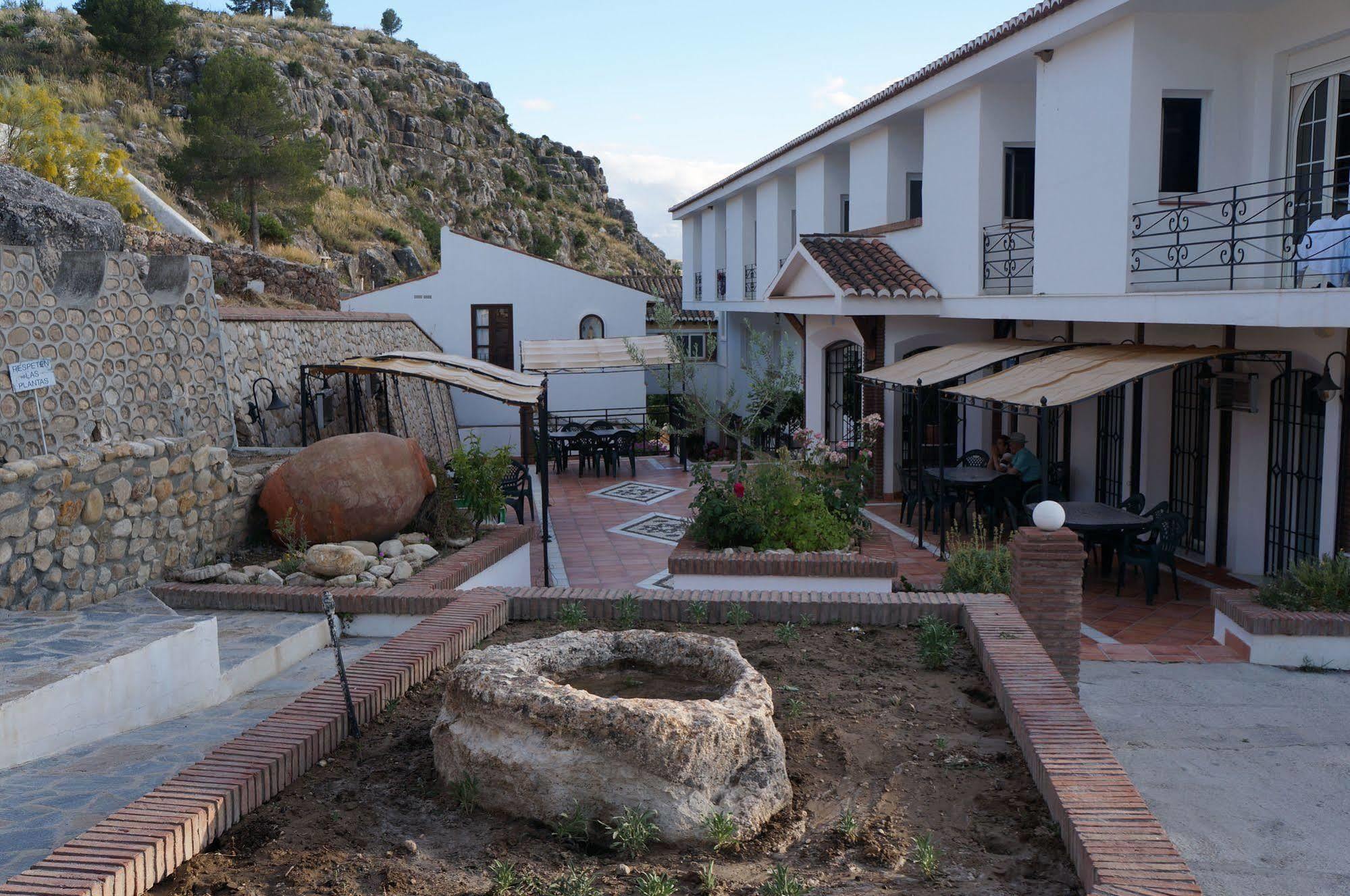 Villanueva de las Torres Balneario De Alicun De Las Torres מראה חיצוני תמונה