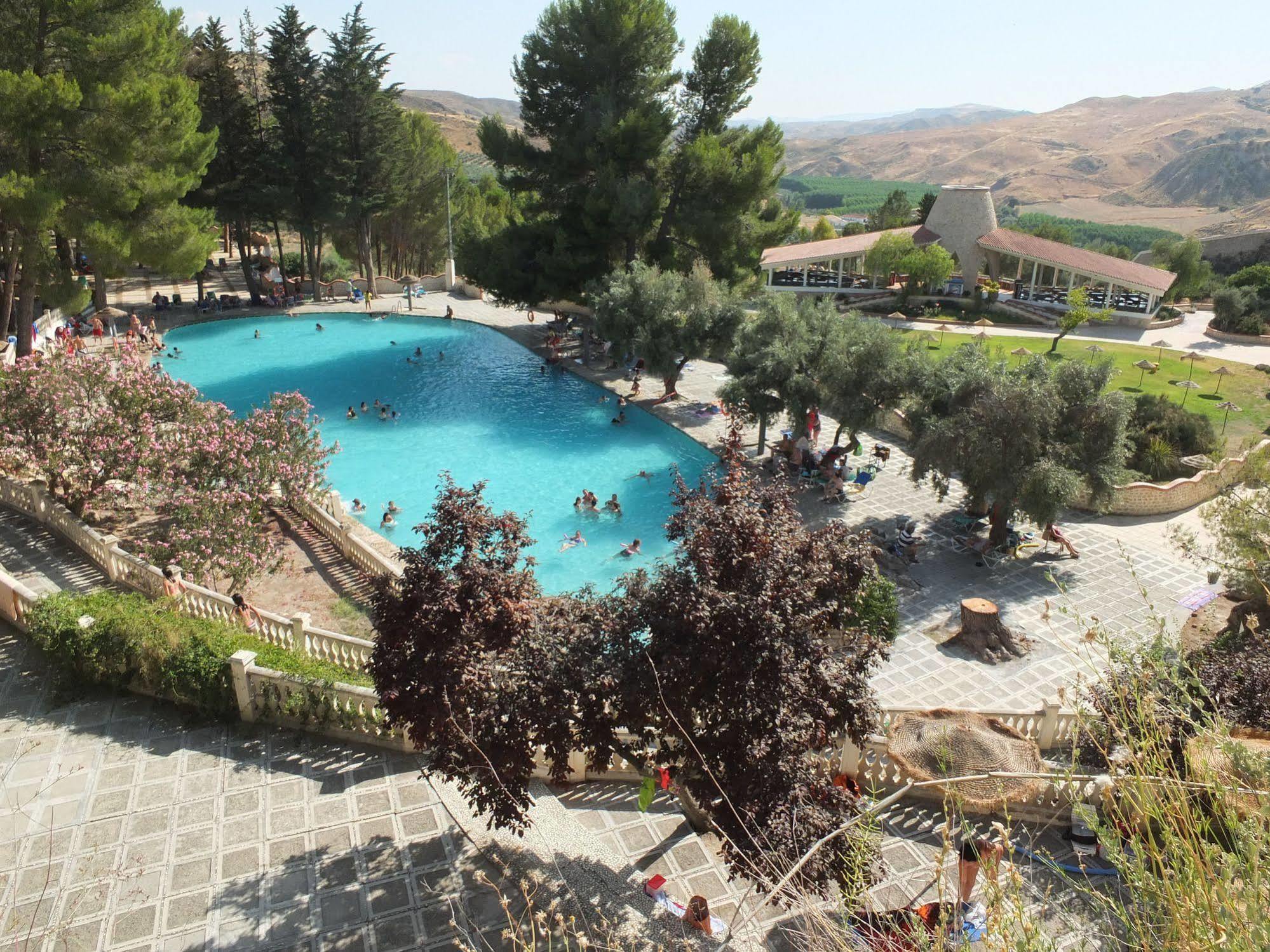 Villanueva de las Torres Balneario De Alicun De Las Torres מראה חיצוני תמונה