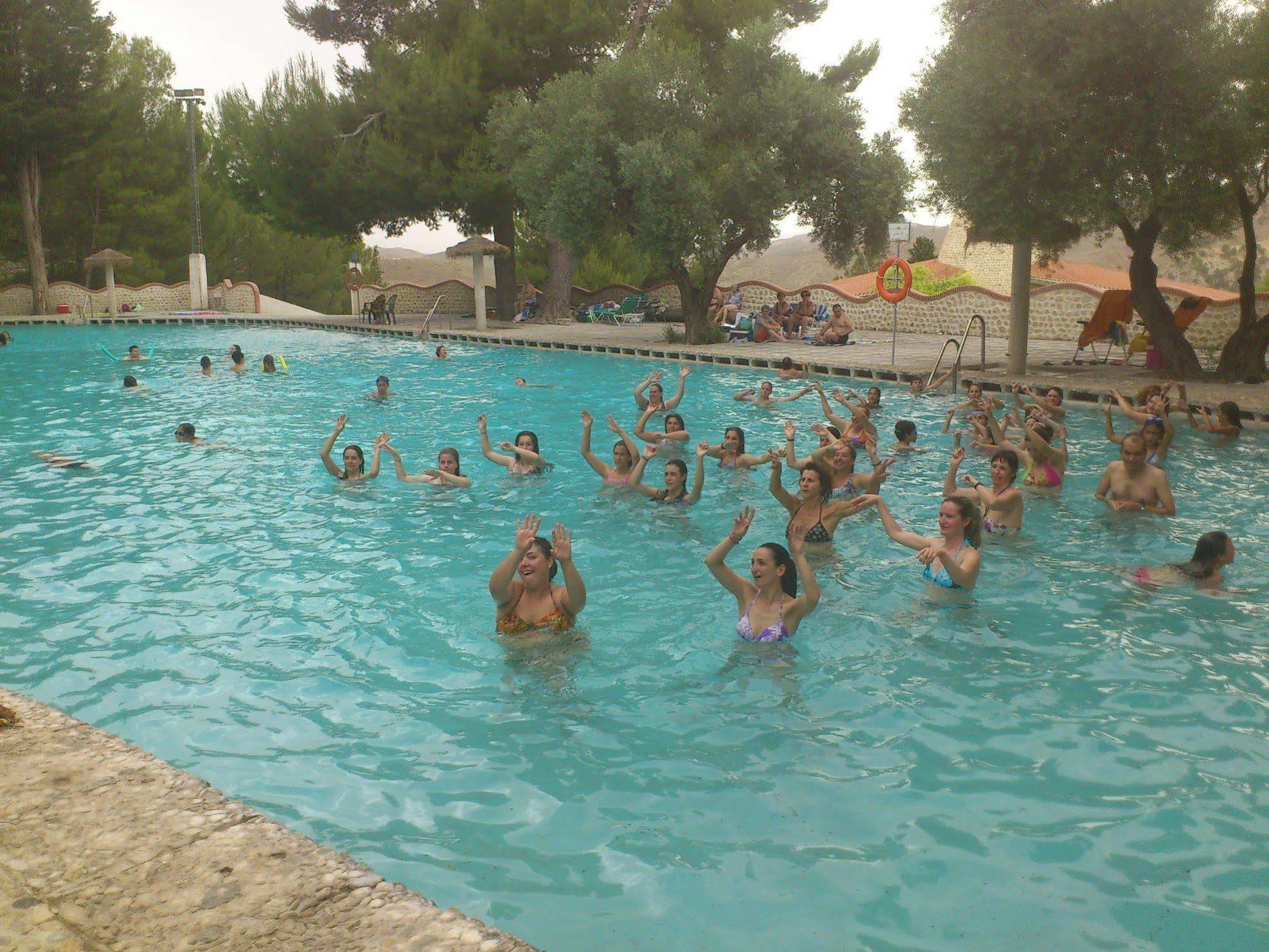 Villanueva de las Torres Balneario De Alicun De Las Torres מראה חיצוני תמונה