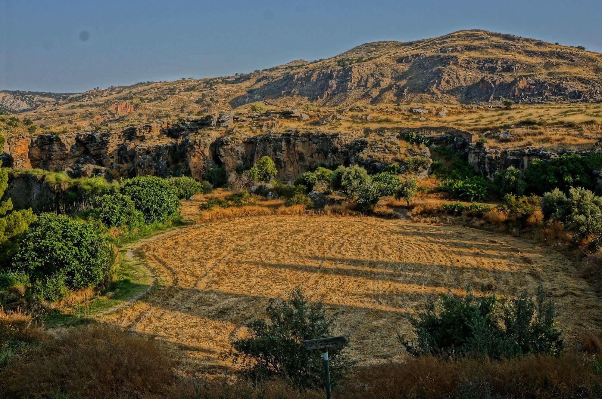 Villanueva de las Torres Balneario De Alicun De Las Torres מראה חיצוני תמונה